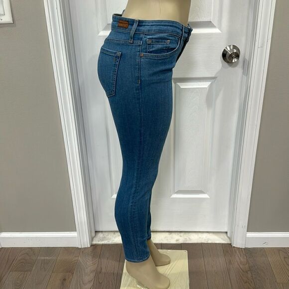 JOIE SKINNY JEANS.  - Picture 3 of 9